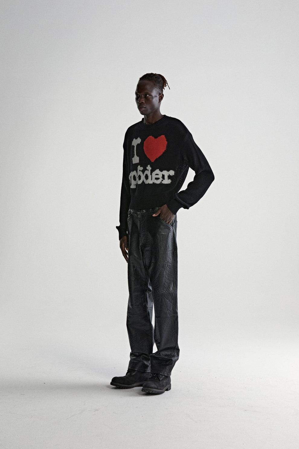 BLACK SOUVENIR SWEATER ON MODEL