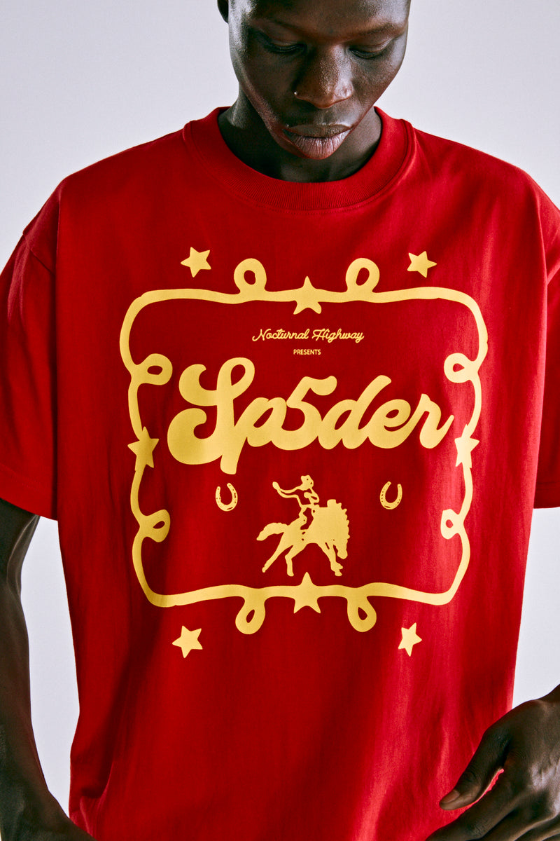 RED RODEO POSTER TEE ON MODEL