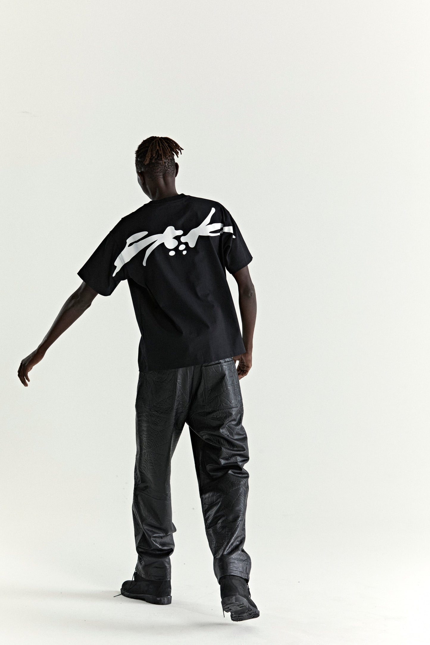 TM TEE