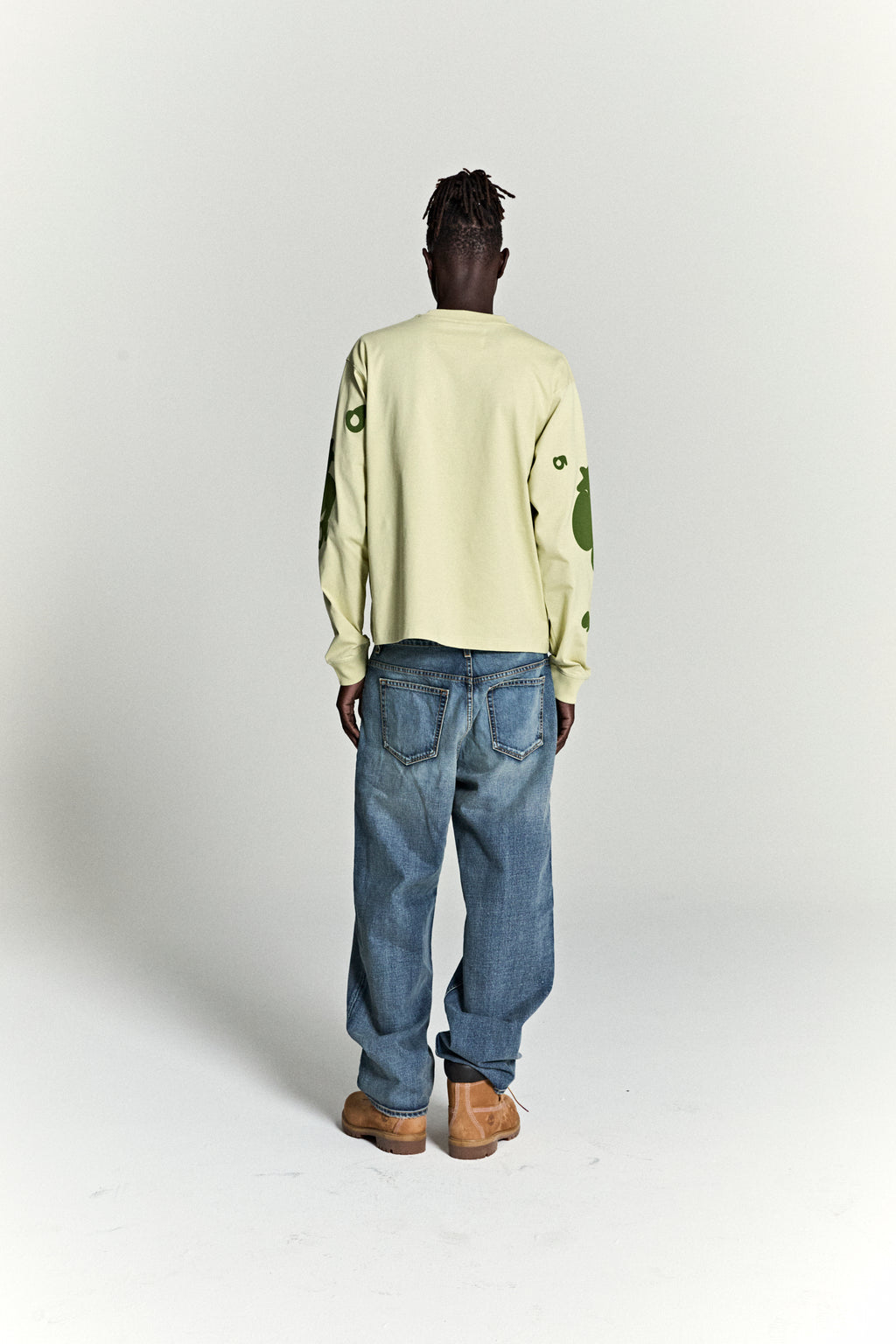 TAN BELUGA LONGSLEEVE