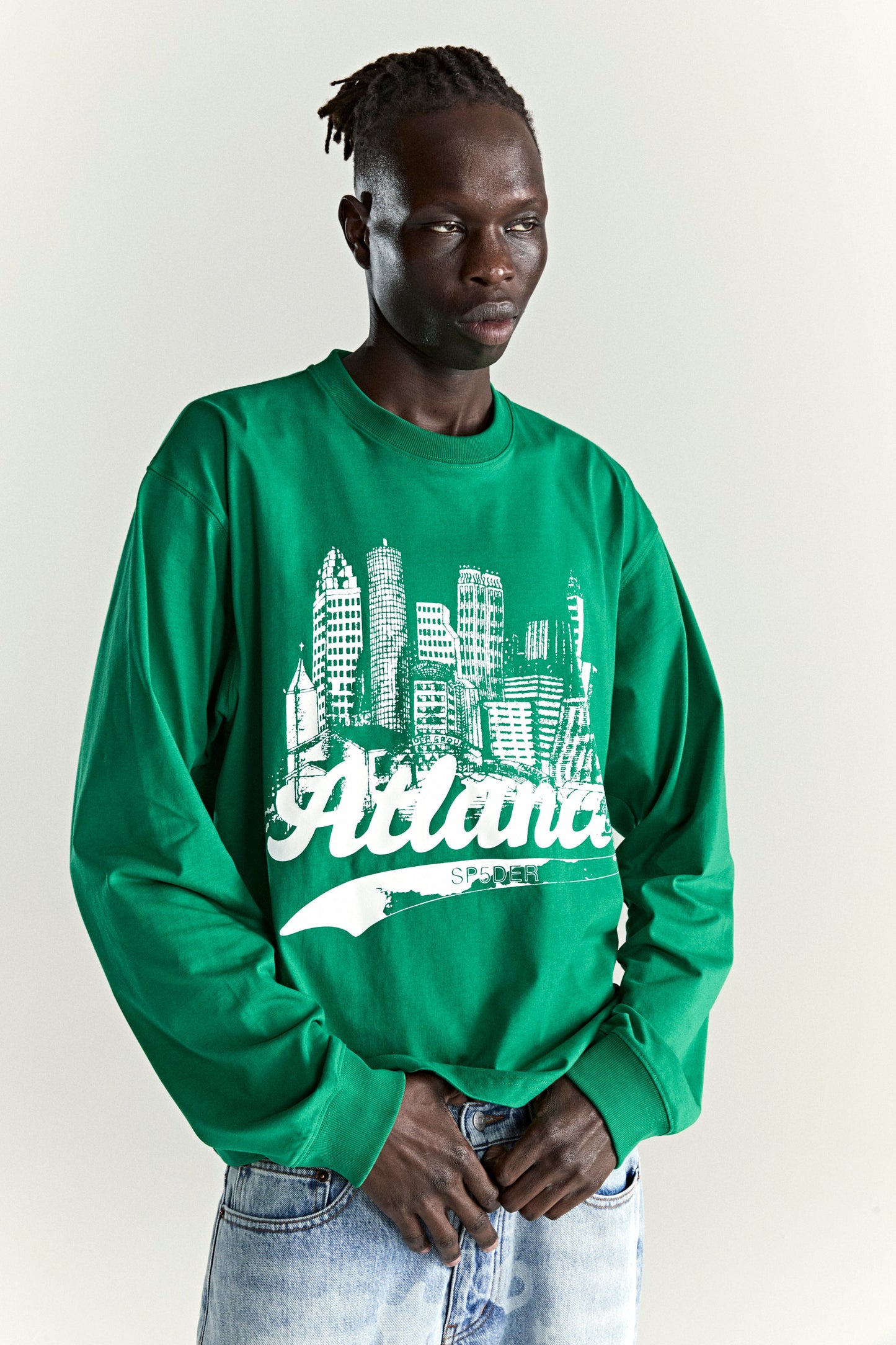 KELLY GREEN COPPER COVE LONG SLEEVE TEE ON MODEL