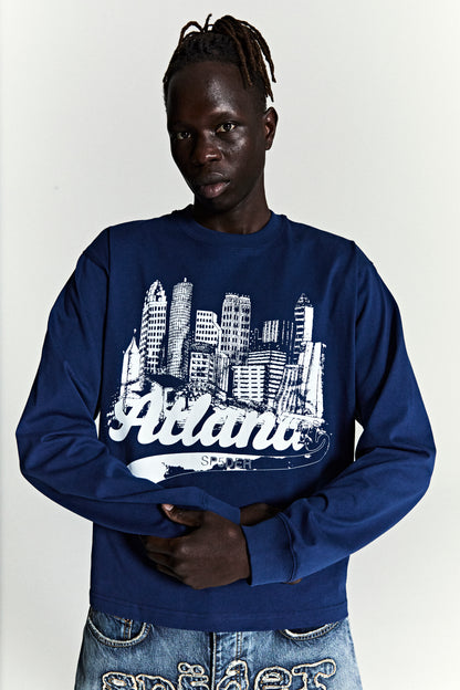 NAVY COPPER COVE LONGSLEEVE ON MODEL