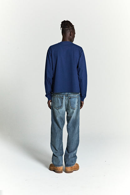 NAVY COPPER COVE LONGSLEEVE ON MODEL