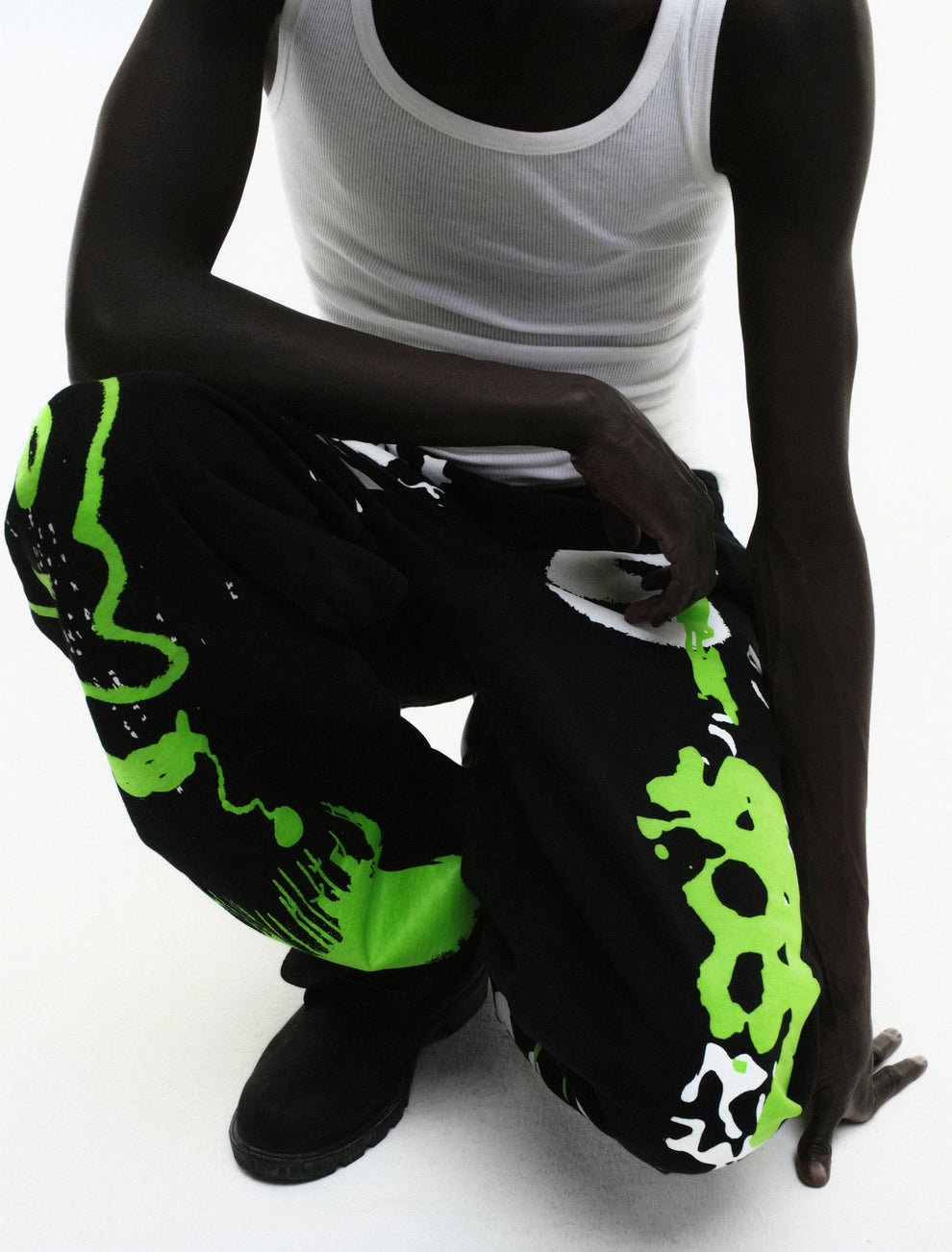 BLACK X-RAY SWEATPANT ON MODEL