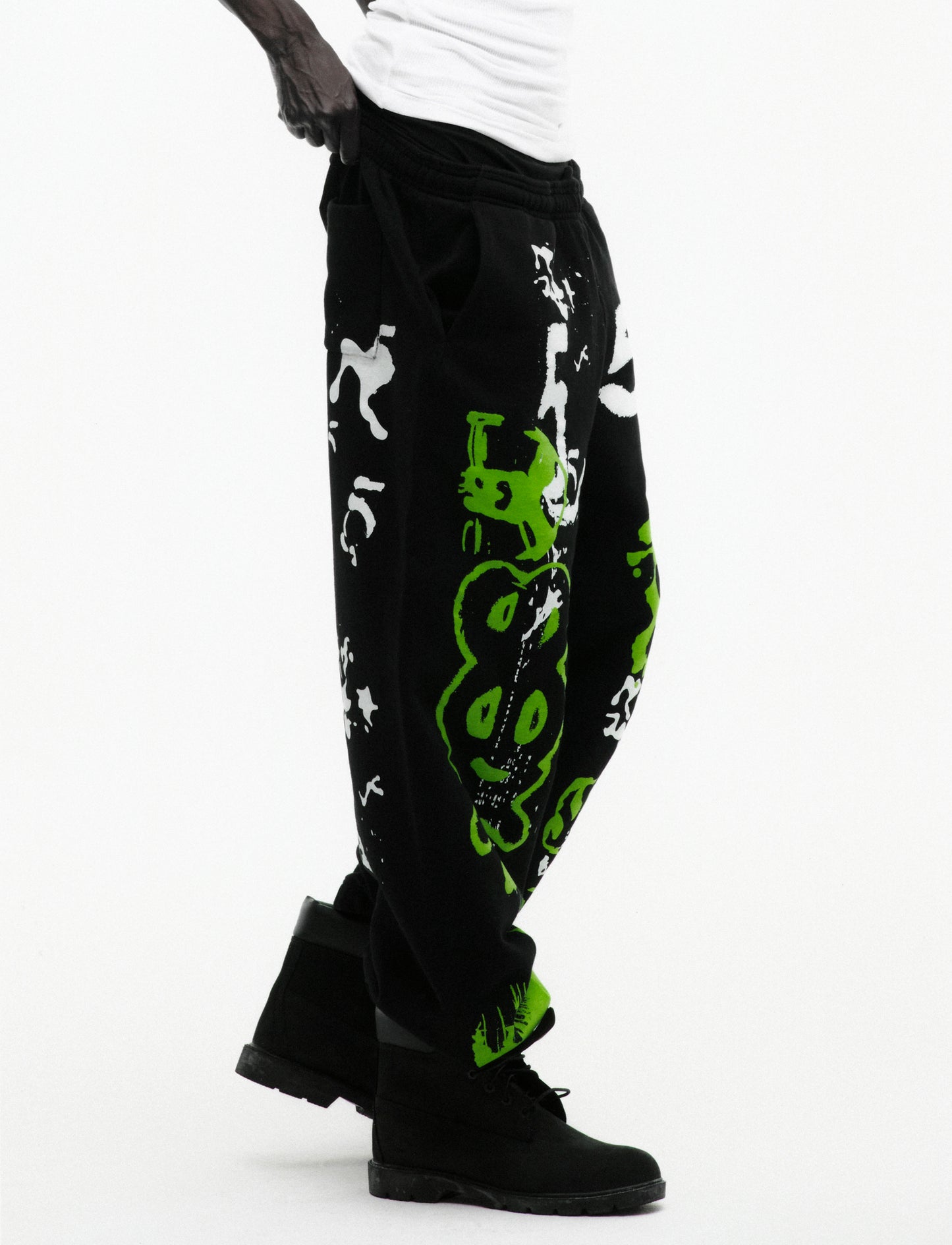 BLACK X-RAY SWEATPANT ON MODEL