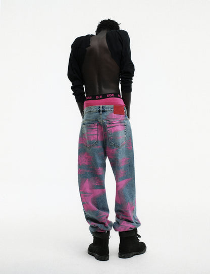 INDIGO 5 STAR BLUR DENIM ON MODEL