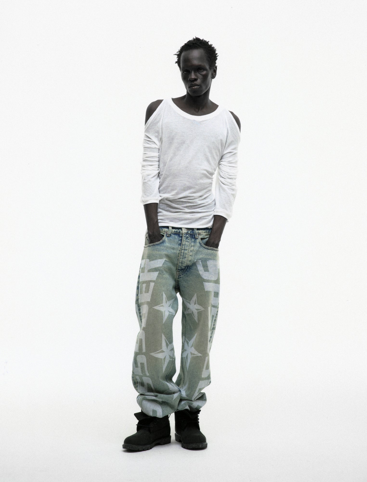 BLUE MX555 DENIM ON MODEL