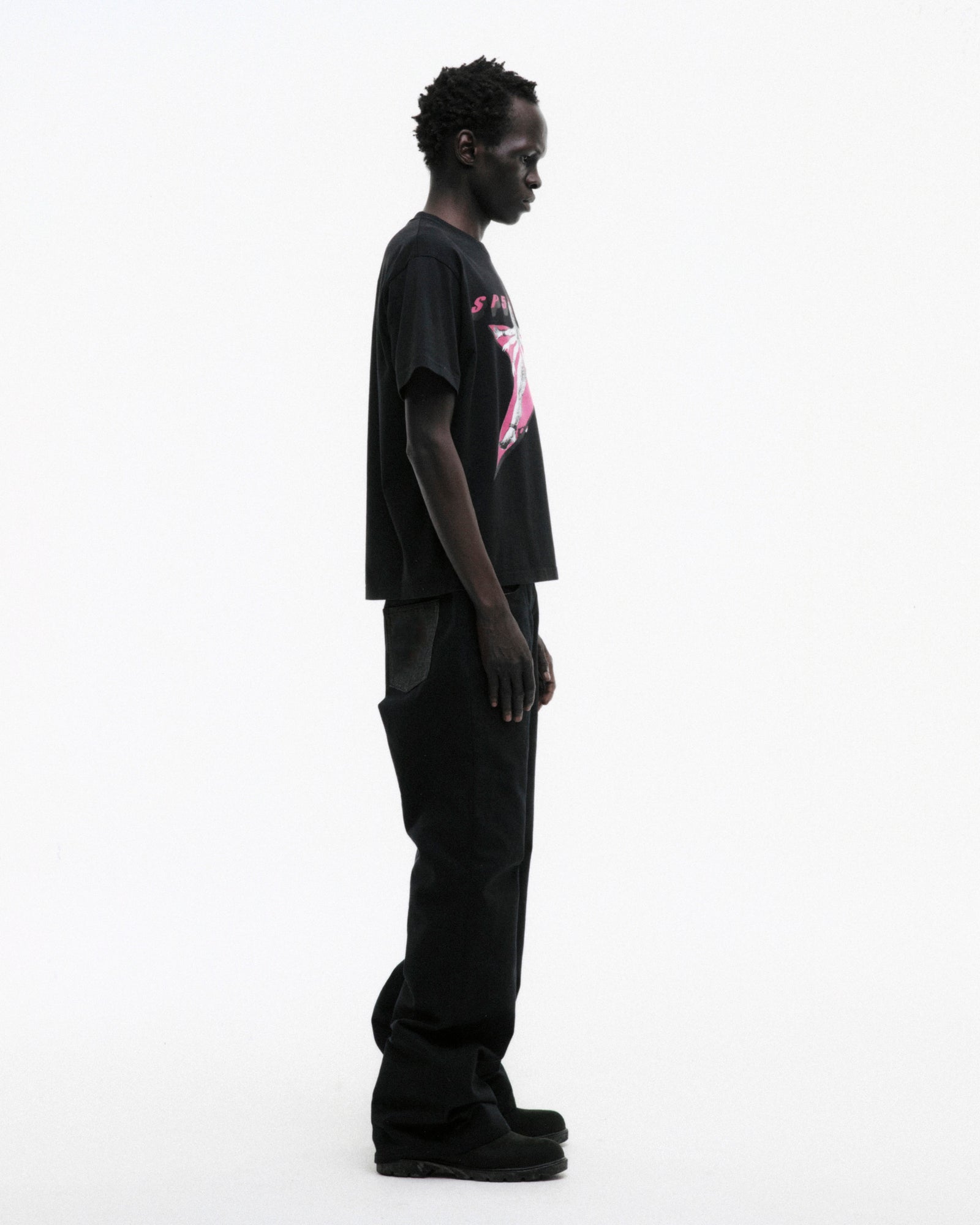 BLACK STAR GIRL TEE ON MODEL