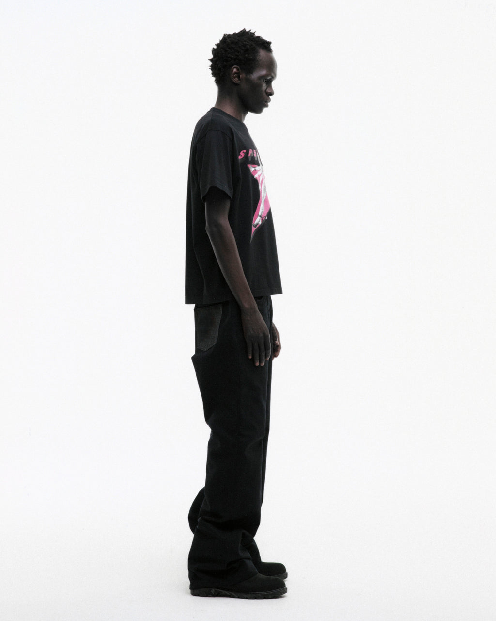 BLACK STAR GIRL TEE ON MODEL