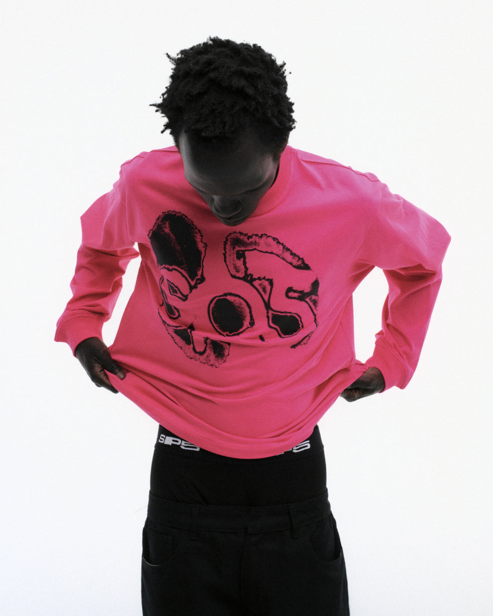 PINK SP5 BUBBLE LONGSLEEVE ON MODEL