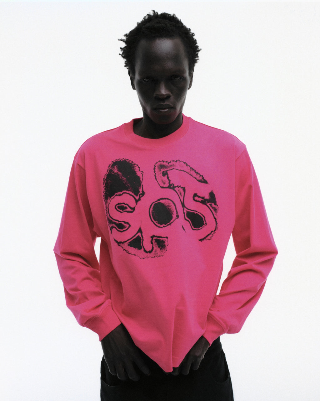 PINK FINGERPRINT LONGSLEEVE ON MODEL