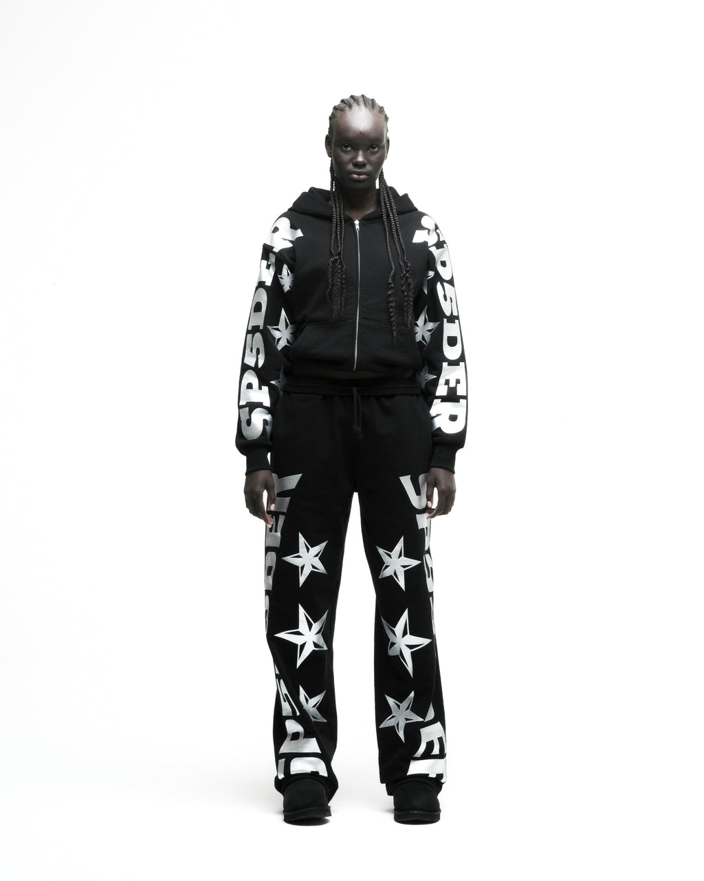 MX555 ZIP HOODIE ON MODEL