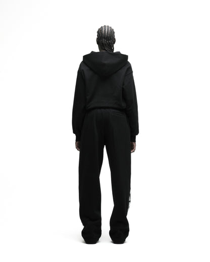 MX555 SWEATPANT ON MODEL