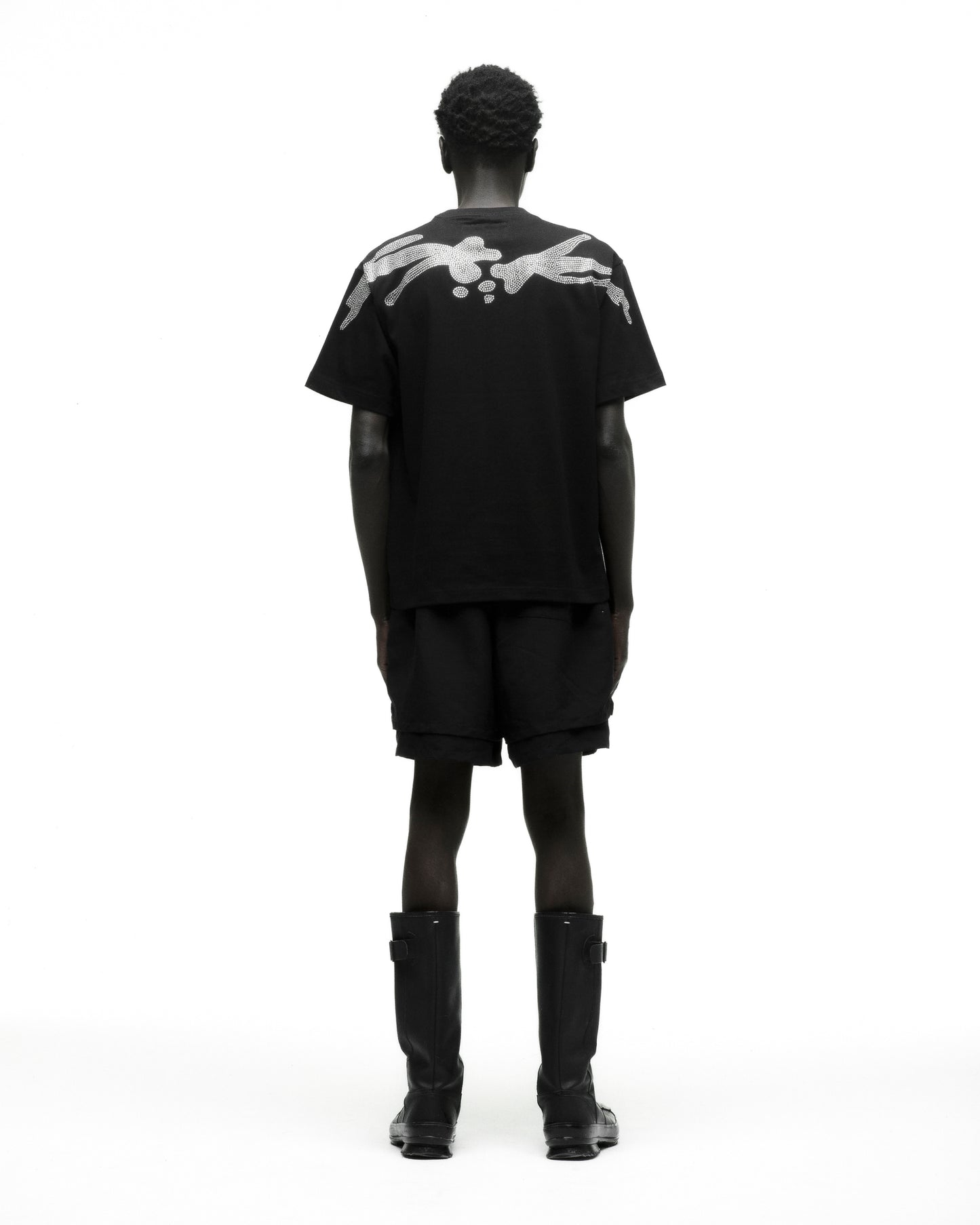 BLACK VAA TM TEE ON MODEL