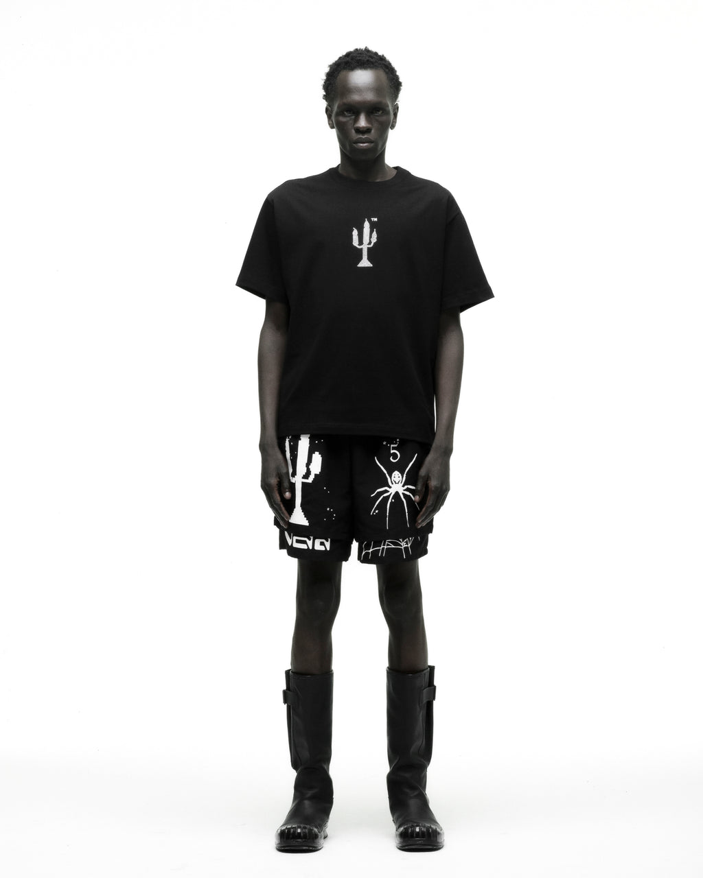 BLACK VAA TM TEE ON MODEL