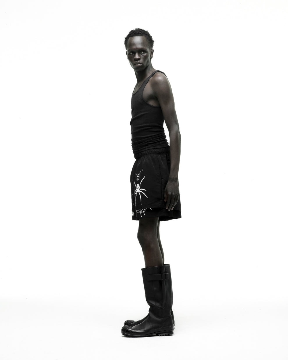 BLACK VAA DOUBLE LAYER SHORT ON MODEL