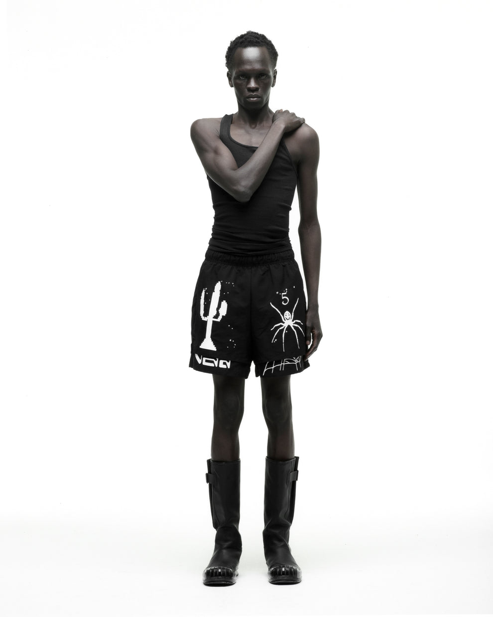 BLACK VAA DOUBLE LAYER SHORT ON MODEL