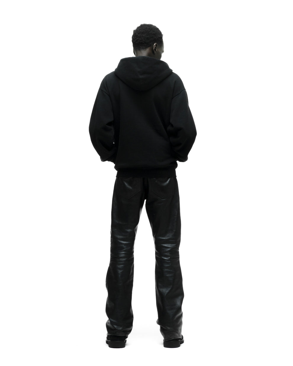 SP555 ZIP HOODIE ON MODEL