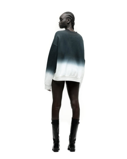 GRADIENT CREWNECK ON MODEL