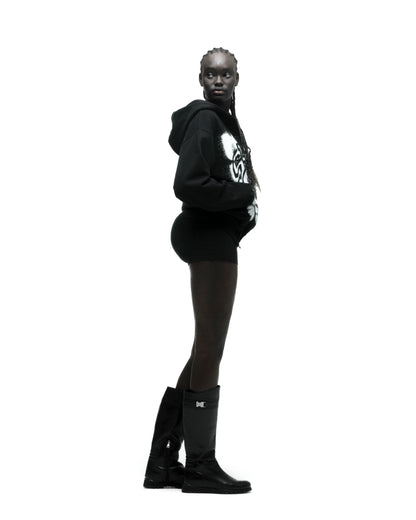 SP555 ZIP HOODIE ON MODEL