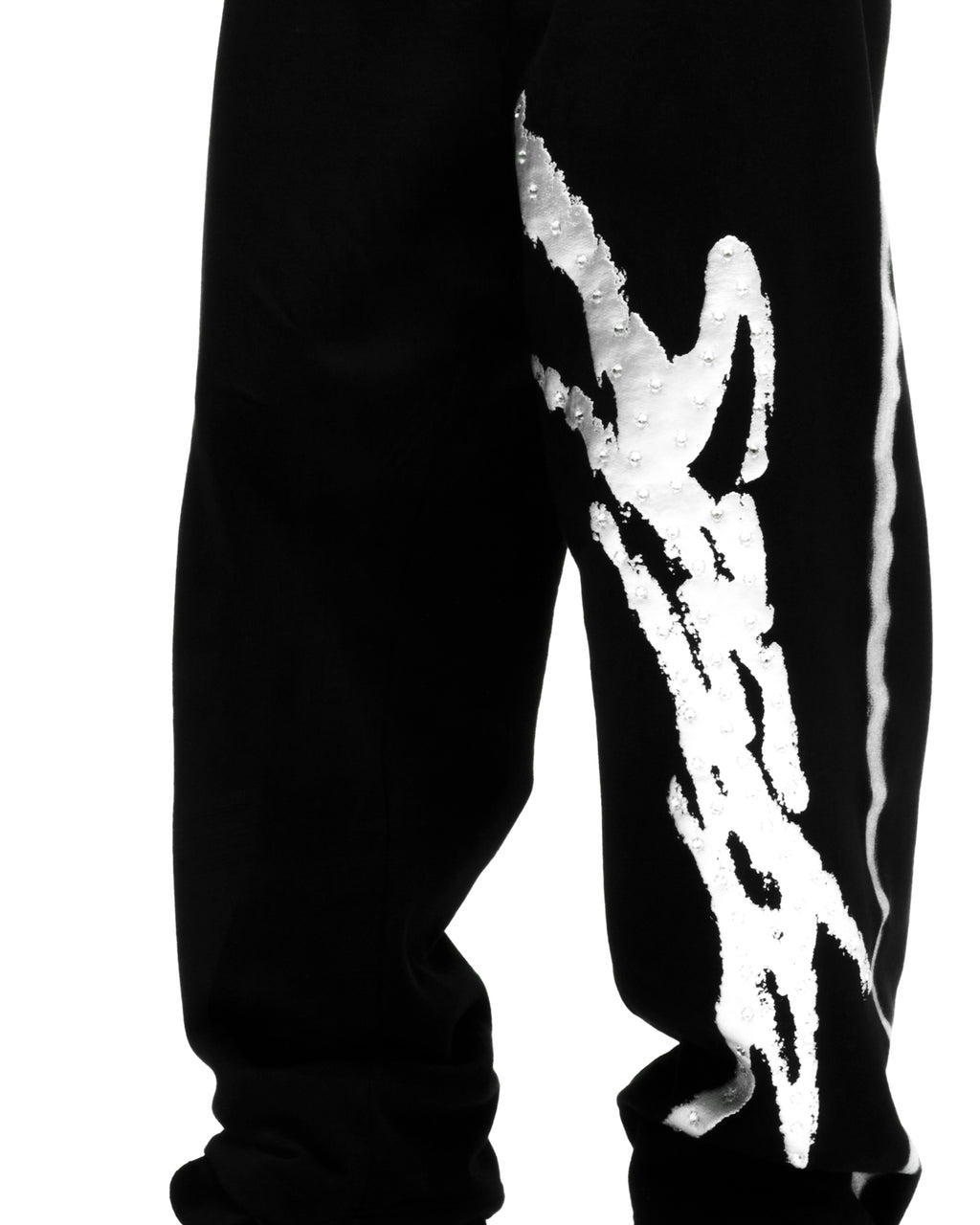 Black cotton fleece SCREAMING EAGLE SWEATPANT with rhinestone SP5DER logo and sprayed side stripe.