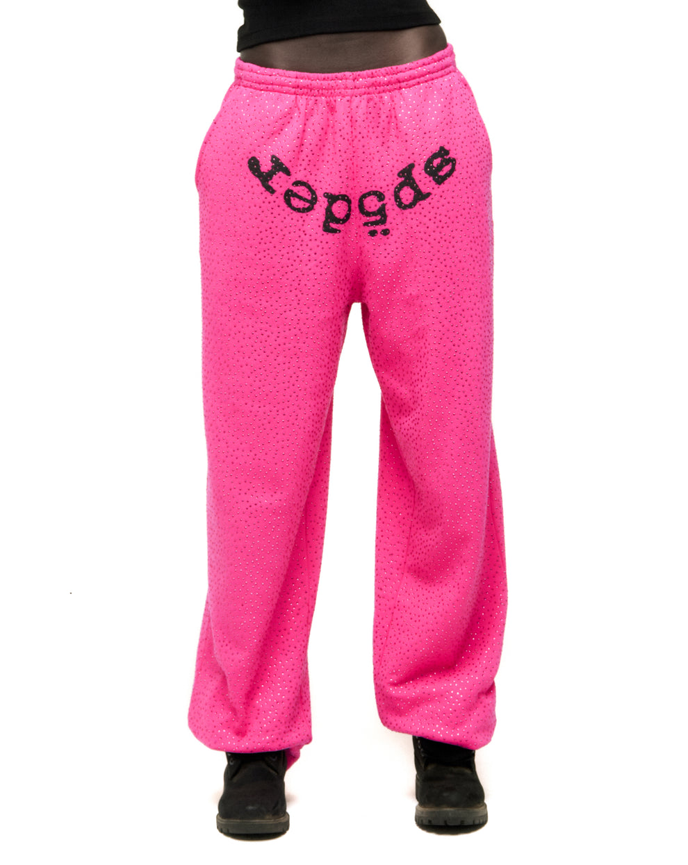 PINK VVS SWEATPANT ON MODEL