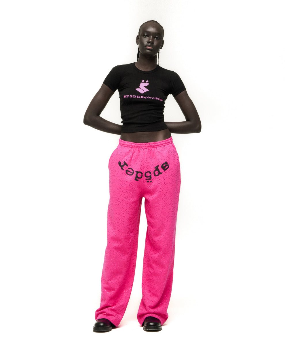 PINK VVS SWEATPANT ON MODEL