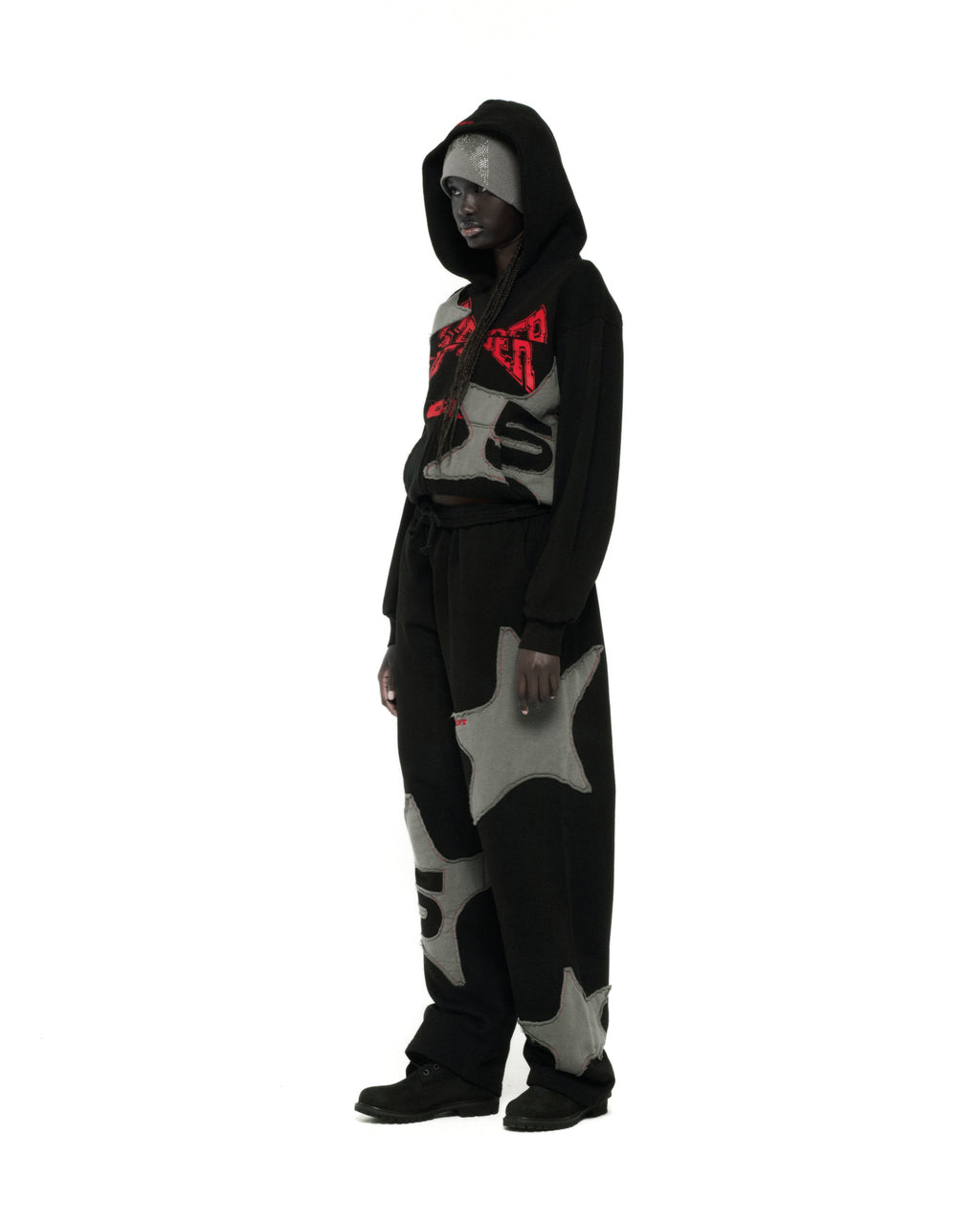 BLACK BIG STAR FULL ZIP HOODIE ON MODEL
