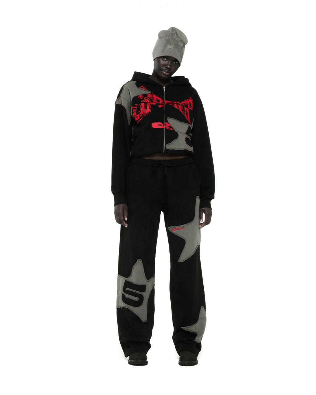 BLACK BIG STAR FULL ZIP HOODIE ON MODEL