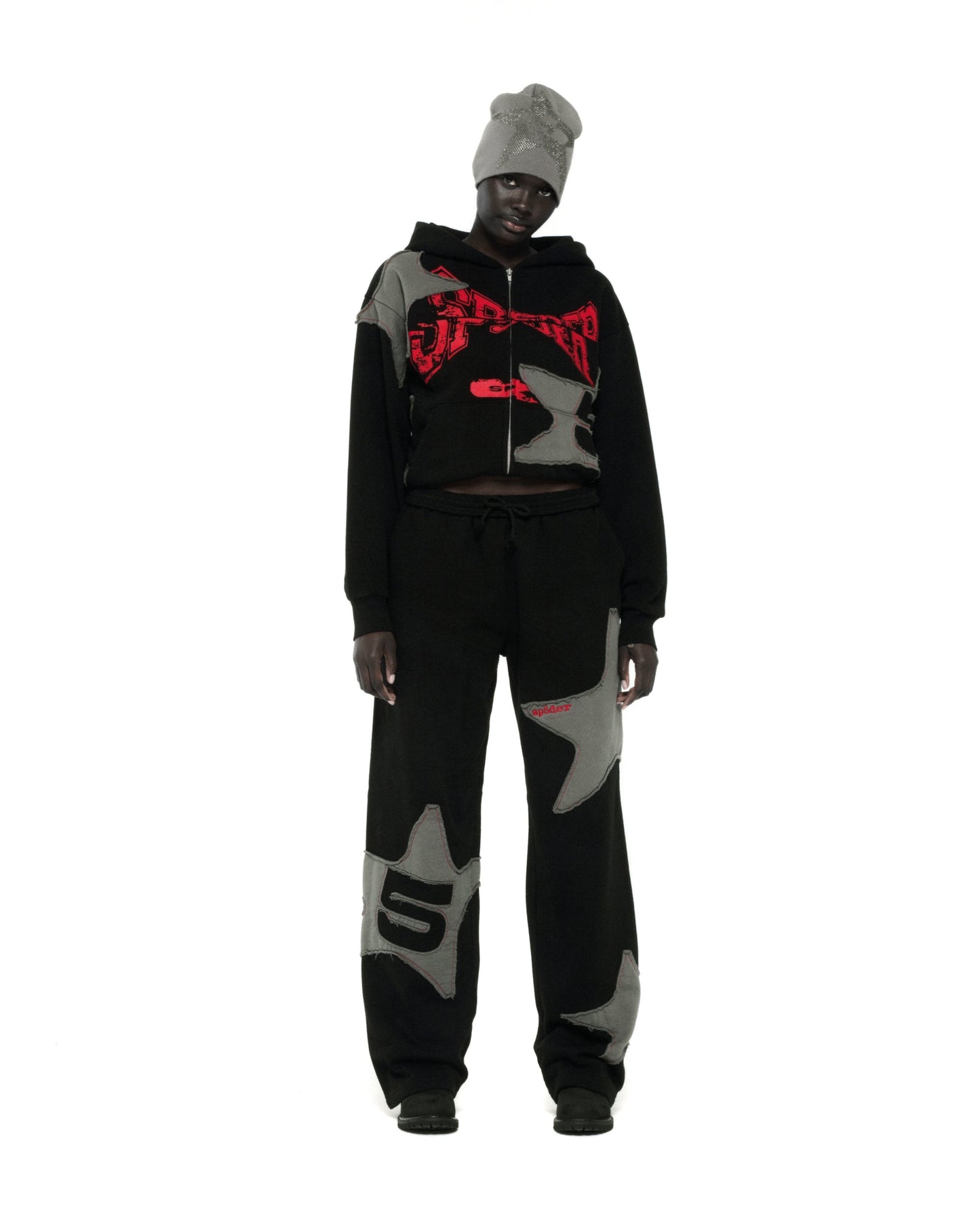 BLACK BIG STAR FULL ZIP HOODIE ON MODEL