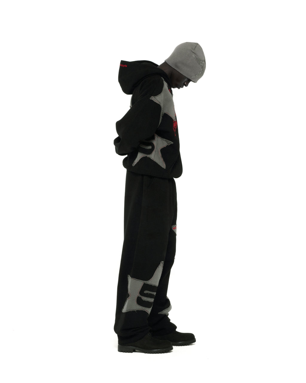 BLACK BIG STAR FULL ZIP HOODIE ON MODEL