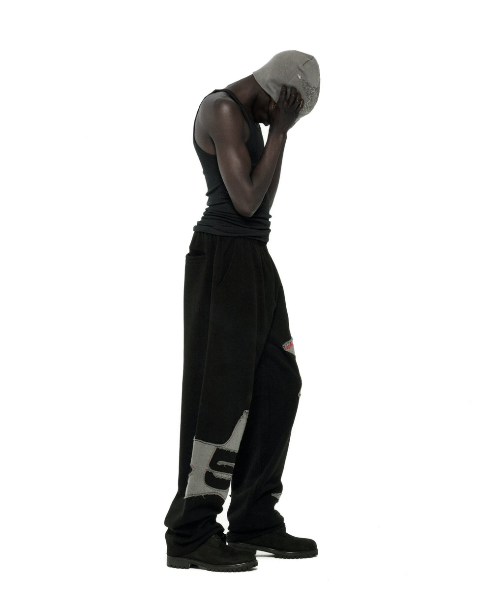 BLACK BIG STAR WIDE LEG SWEATPANT ON MODEL