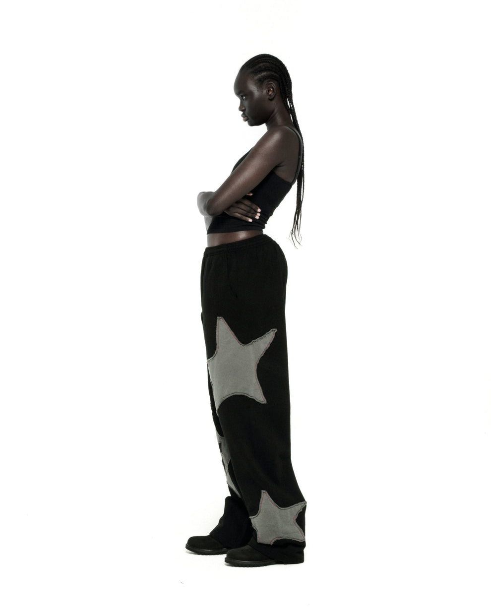 BLACK BIG STAR WIDE LEG SWEATPANT ON MODEL