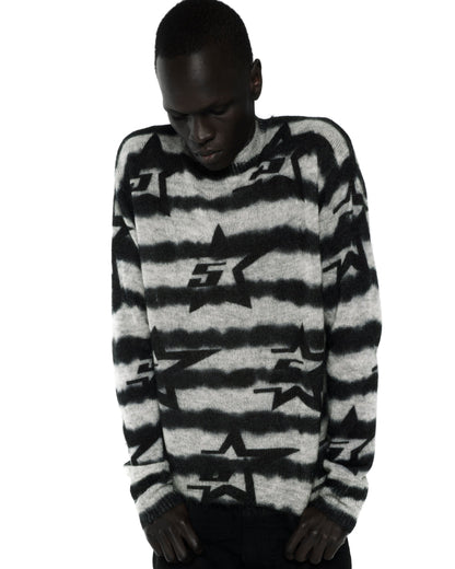 BLACK 5STAR MOHAIR SWEATER ON MODEL