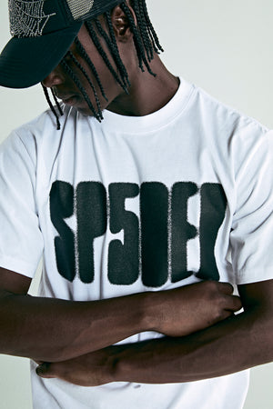 FOCUSED LOGO TEE