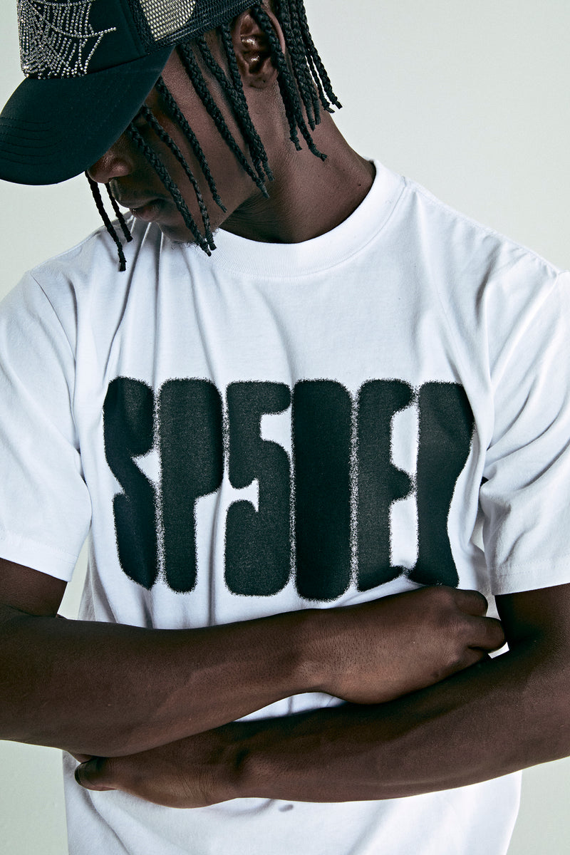 FOCUSED LOGO TEE