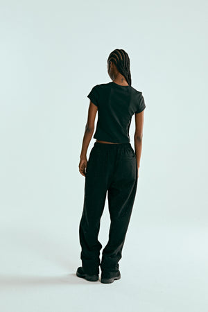 BLACK VVS SWEATPANT ON MODEL