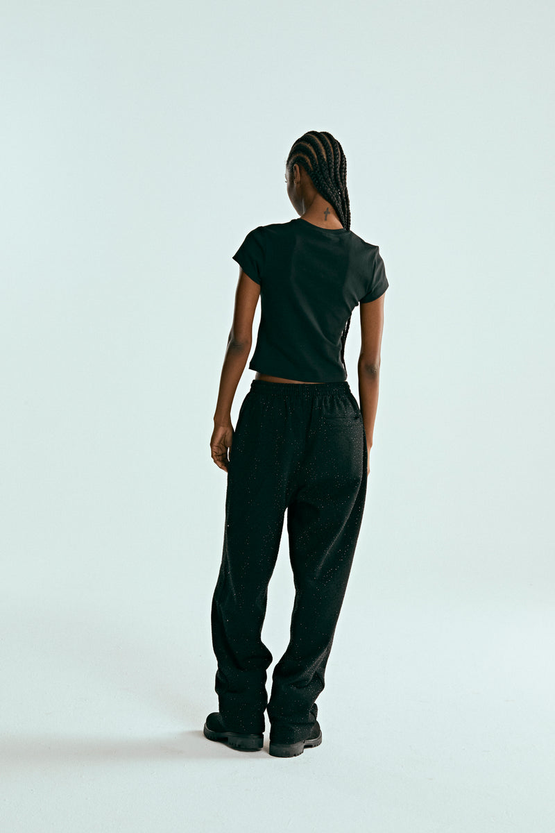 BLACK VVS SWEATPANT ON MODEL