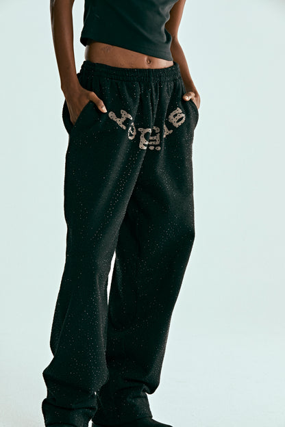 BLACK VVS SWEATPANT ON MODEL